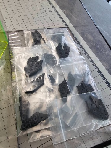 SDS-D、SDS-E 專用，下裝輔助導輪，功能性魚翼